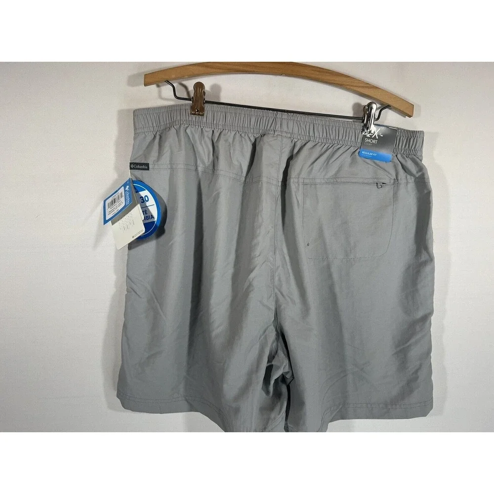 NEW Columbia Mens Shorts 1X Gray Chino Hiking Walking Casual Comfort Performance